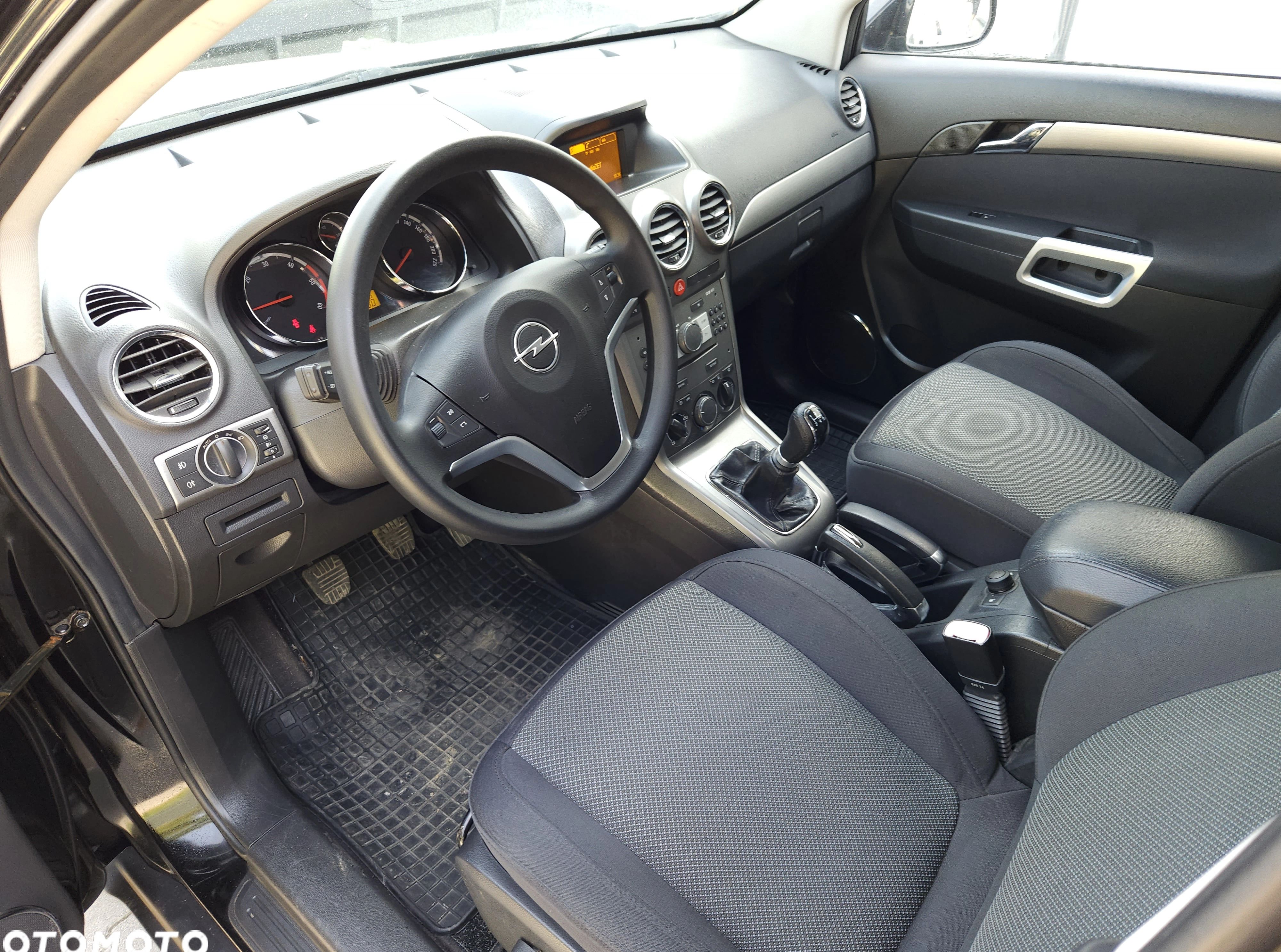 Opel Antara cena 22900 przebieg: 235000, rok produkcji 2008 z Słupca małe 172